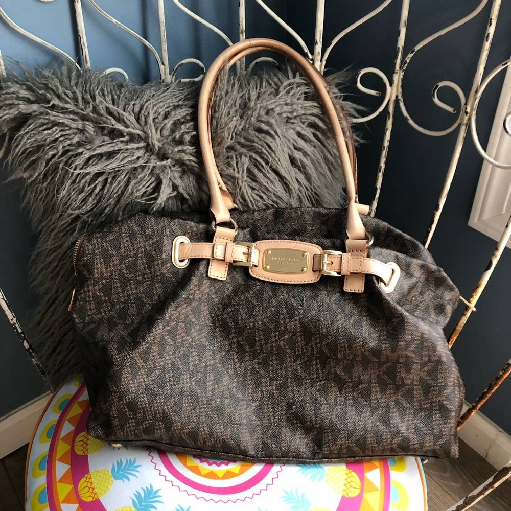 Micheal Kors bag